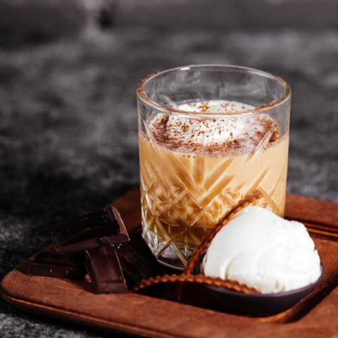 Set 4 Pahare Timeless 205 ml  Sticlă groasă transparentă design clasic gravat, pentru whisky, apă sau cocktailuri