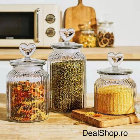 Set 3 Recipiente din Sticlă cu Capace Ermetice și Garnitură din Silicon, Model Heart Amber, 15 / 19 / 22,5 cm – Borcane Depozitare Bucătărie