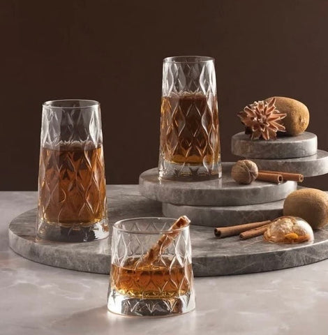 Set 4 pahare înalte Leafy, 345 ml – sticla groasa transparenta design elegant cu model în relief