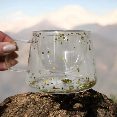 Set 12 Cești Cafea din Sticlă Termorezistentă, Pereți Dubli Model Steluțe Aurii Eleganță și Funcționalitate