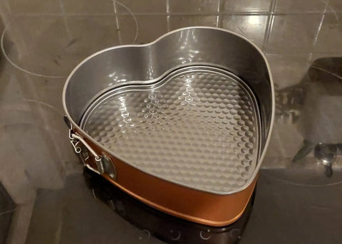 Set 3 tavi tort antiaderente teflonate rotunda inima patrata cu margine detasabila Maro