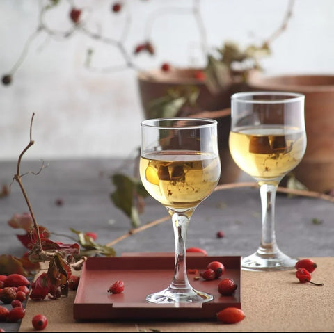 Set 6 pahare apa suc și vin Lav Nevakar 240 ml – eleganta și versatilitate pentru fiecare zi