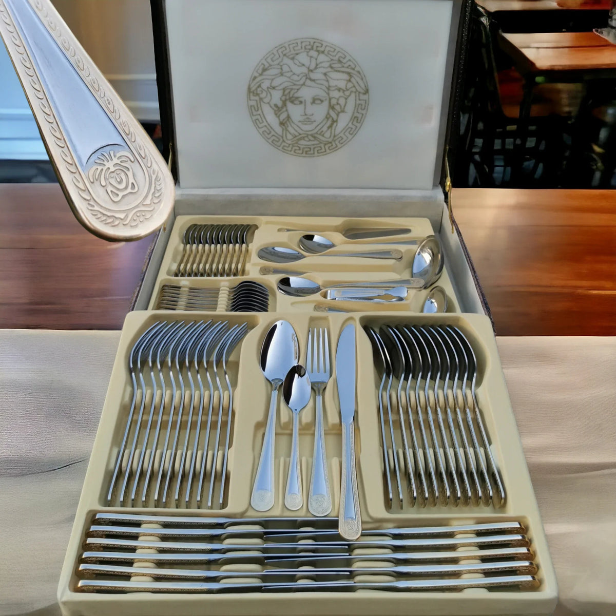Set tacâmuri 12 persoane, 72 piese Limited Edition otel inoxidabil LV 1002