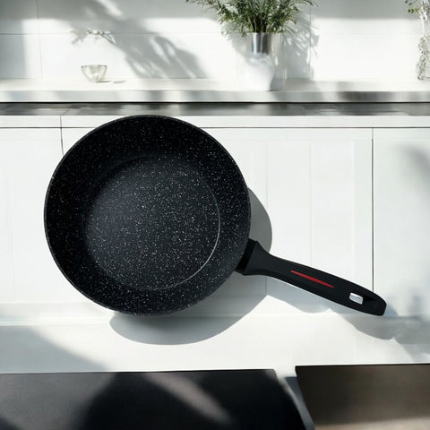 Tigaie cu invelis de marmura Royalty Line 24 cm Negru
