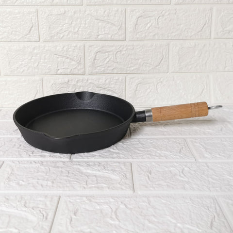Tigaie fonta pura maner lemn Cooking by Heinner 23x4 cm